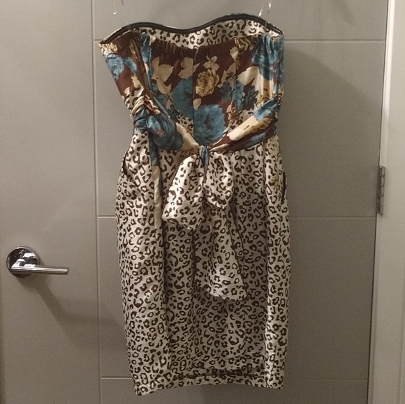 Blue Floral Leopard Print Dress with Pockets M - Picture 2 of 5